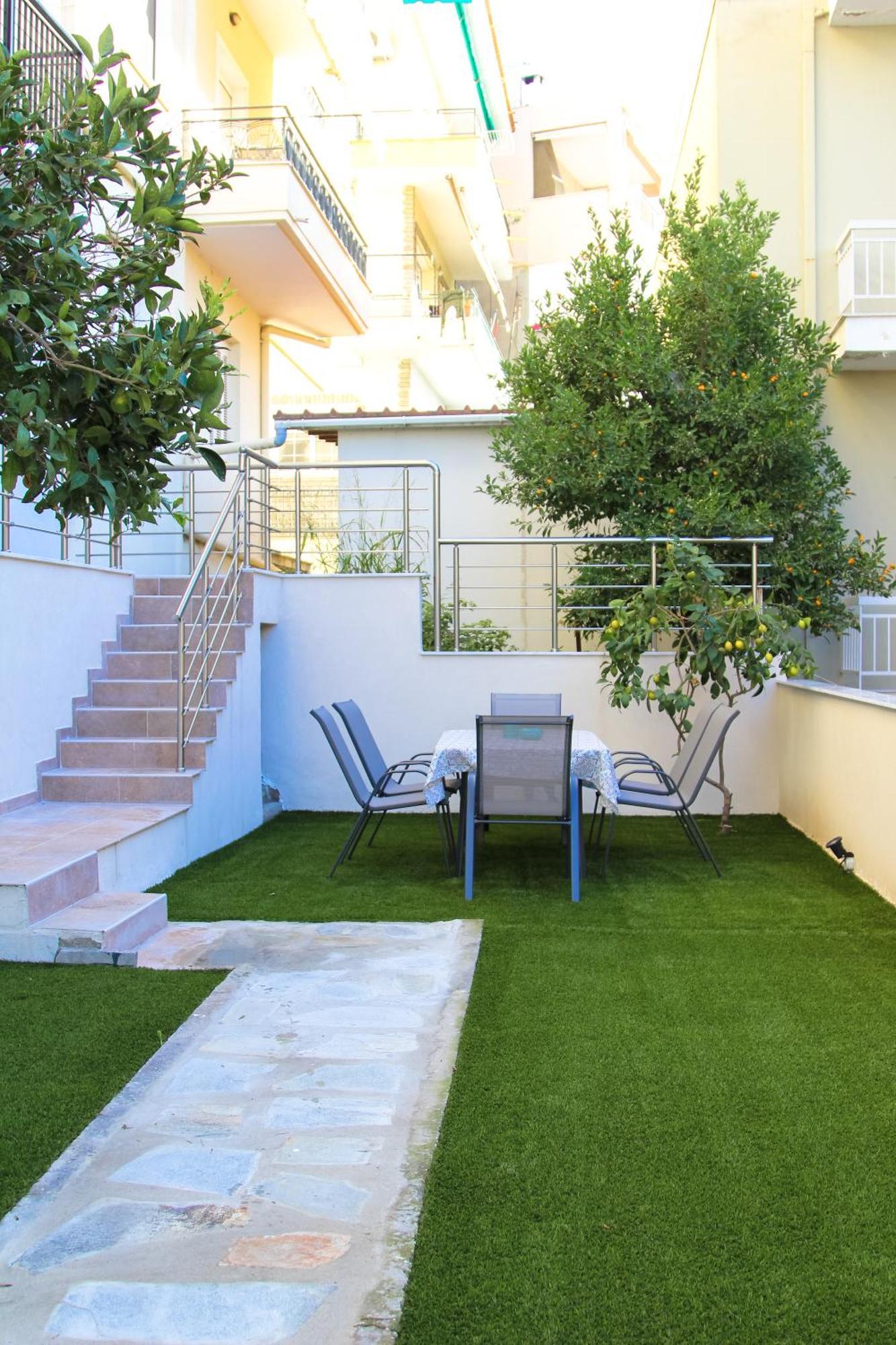 Secret Garden Guesthouse Kavala Esterno foto